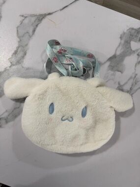 Cinnamonroll mini crossbody